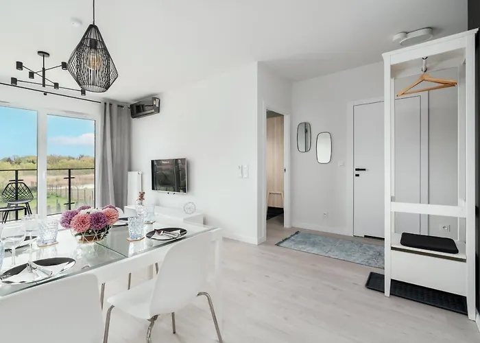 Stara Cegielnia Lake View Apartment By Renters Prestige